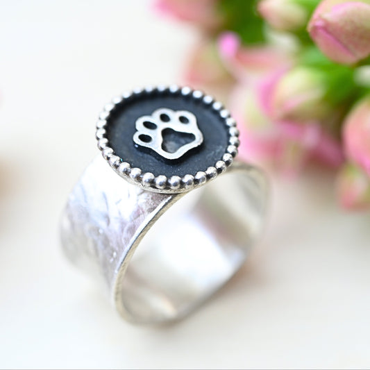 Handgearbeiteter Pfotenring Libi aus Sterling Silber