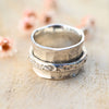 Breiter Meditationsring aus Silber – Damenring mit beweglicher Schiene "Avigail"