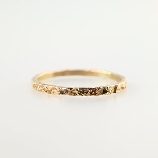 Feiner Goldring gehämmert "Elinor"