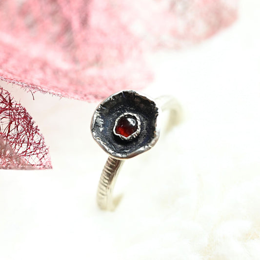 Granat Ring "Tzipi" aus 925er Sterling Silber