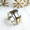Breiter Bicolor Drehring aus Silber & 333 Gold – Damenring & Partnerring "Yuval"