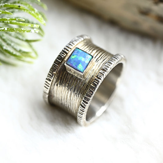 Breiter Ring "Tikva" 925er Silber mit synthetischem Opal